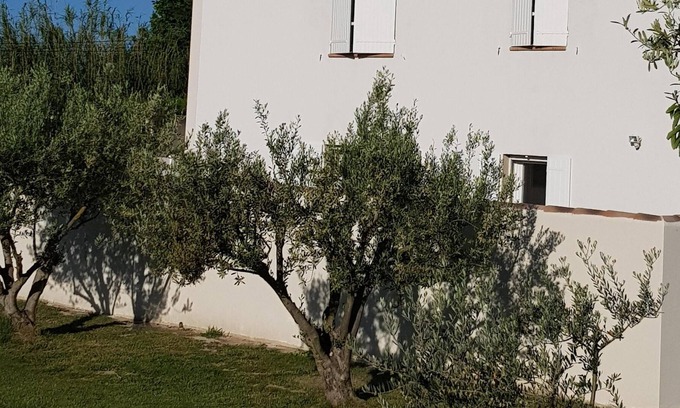 Mallemort Apartment | Provence..........