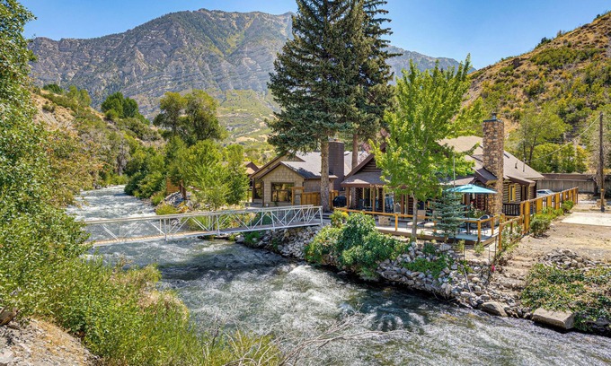 River Bottoms Cabin | Provo River Cabin w/Private Bridge & Trail Access