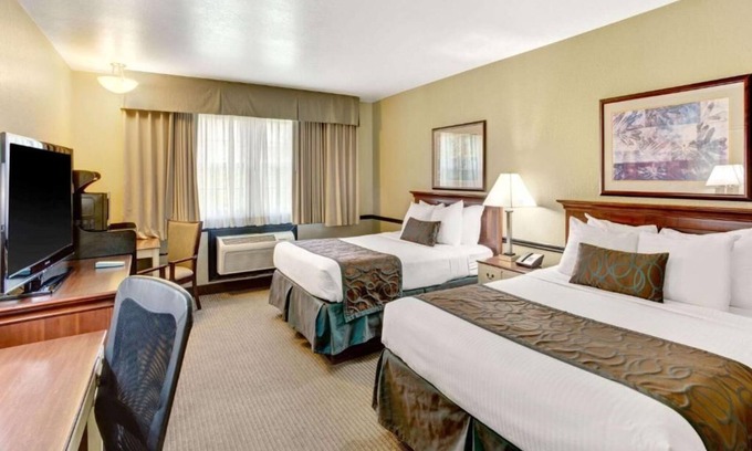 Provo Hotel | Provo River Inn