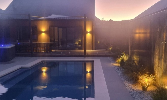 Wanaka House | Prowess Lodge luxury accommodation with private pool and spa