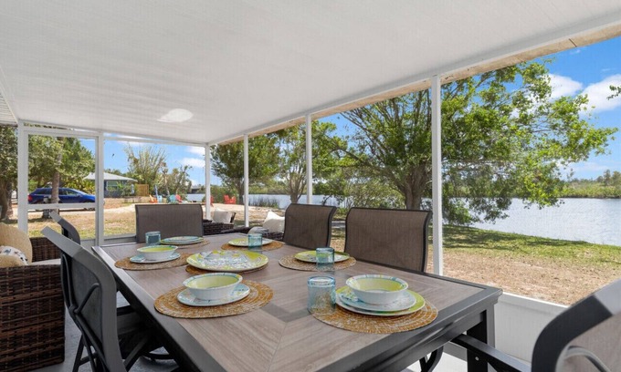 Punta Gorda House | PUNTA GORDA WATERFRONT HOME