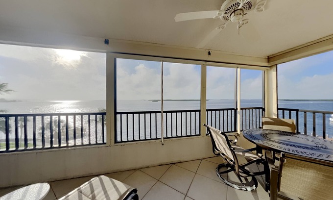 Punta Rassa Condo | Punta Rassa #404 TRANQUIL SPACIOUS 2 BED CONDO WITH GORGEOUS SUNSET WATER VIEWS
