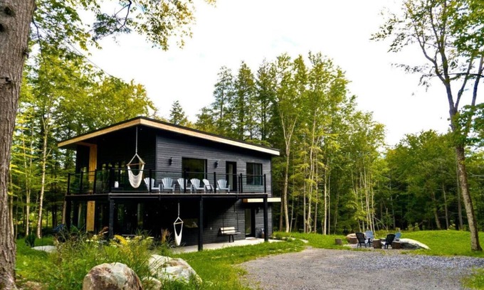 Potton House | Pur Nature Owl's Head and Spa