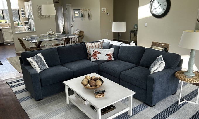 Bodega Bay House | Pure Serenity at Harbour Sounds- open and airy. A quick walk to the beach
