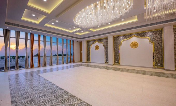 Bhubaneshwar Hotel | purple leaf