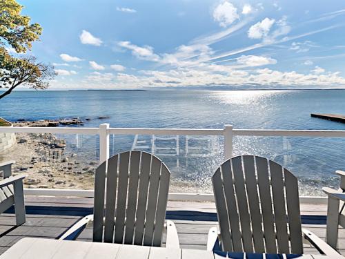 Put-in-Bay House | Put-in-Bay Waterfront Condo #111