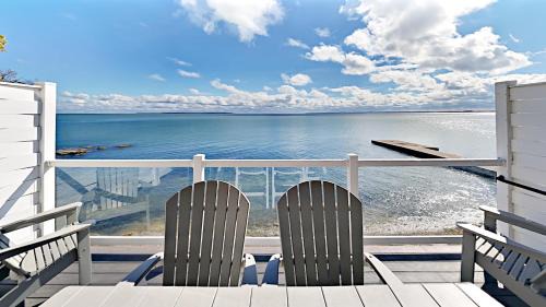 Put-in-Bay House | Put-In-Bay Waterfront Condo #108
