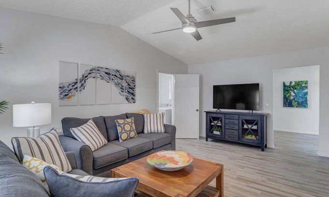 Seaview Park House | PV Clubhouse in Old Ponte Vedra
