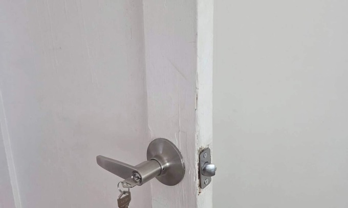 North Central Edmonton House | Pvt Queen Bed & Work Desk|BBQ,Near NAIT, UofA,Downtown,Detached Free Garage,WiFi