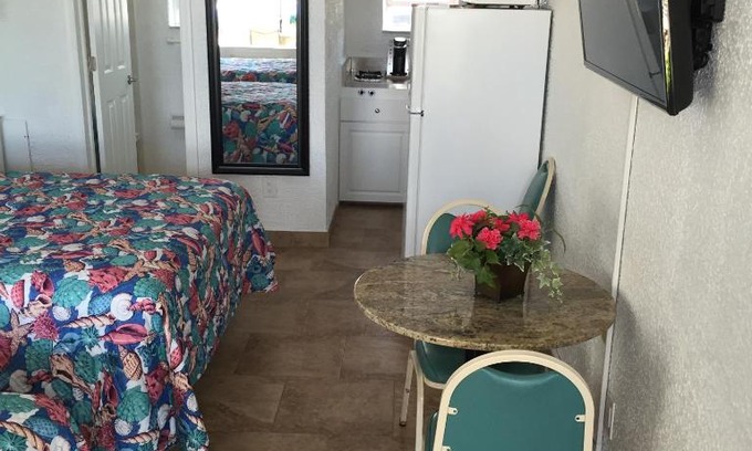 Wildwood Crest Hotel | Pyramid Resort Motel