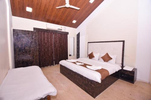 Lonavala Villa | Pyrite Blue Waters Villas