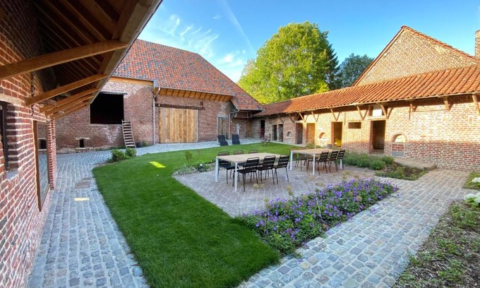 Steenhuize-Wijnhuize House | Quadratum 1769