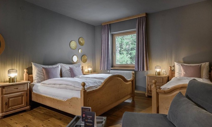 Bad Hofgastein Cottage | Quadruple room with bathroom, WC 1N - B&B Berglift