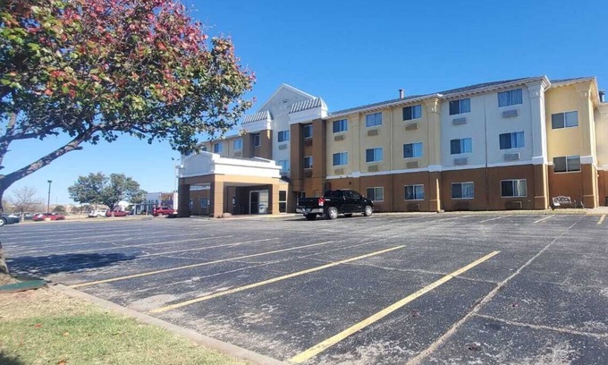 Oklahoma City Hotel | Quail Springs Inn & Suites