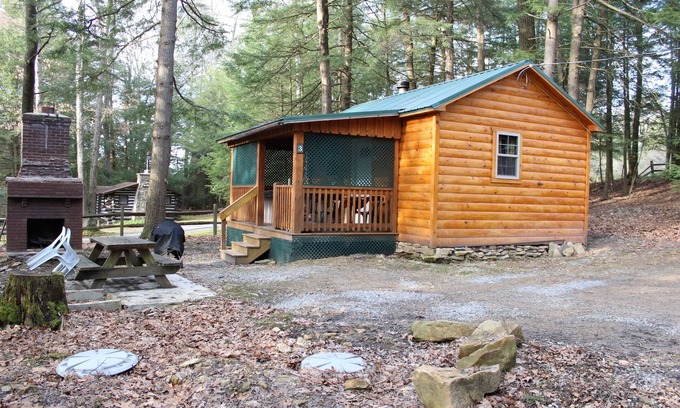 Clarington Cabin | Quaint Couples Cabin ~ NO PETS