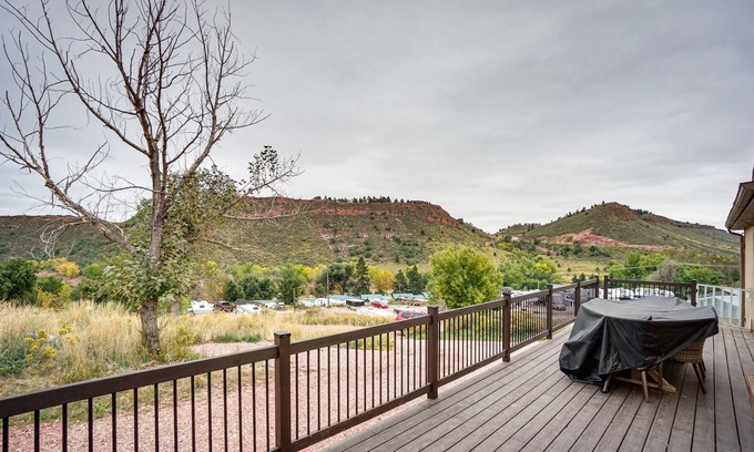 Fort Collins House | Quaint Fort Collins Home w/ Mountain Views!