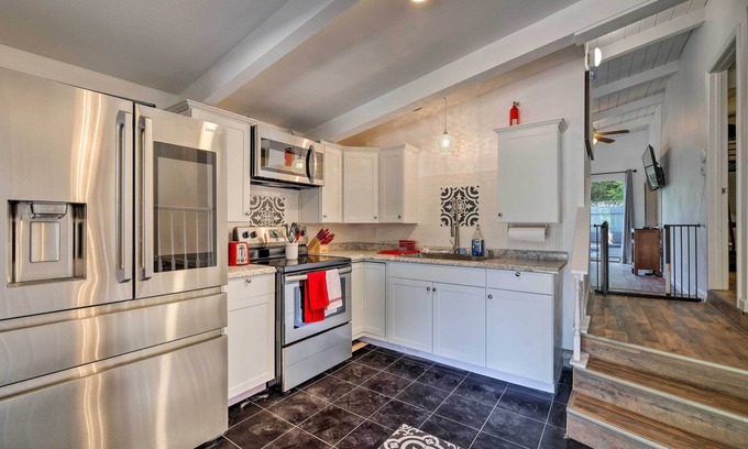 Jamestown House | Quaint Jamestown Home w/ Yard: Half Mi to Downtown