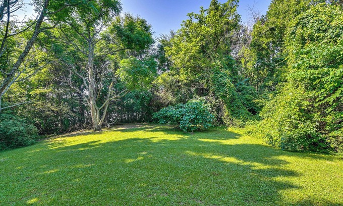 Oxford Cottage | Quaint Oxford Home ~ 2 Mi to Ole Miss & The Grove!