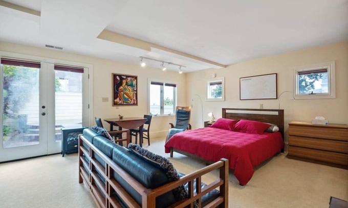 Bernal Heights Apartment | Quaint studio hideaway in Bernal Heights