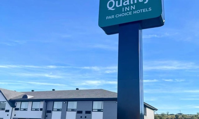 Normandie Hotel | Quality Inn Saint-Jean-sur-Richelieu