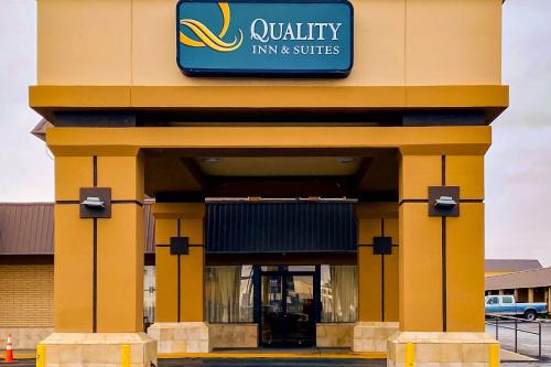 El Paso Hotel | Quality Inn & Suites Airport