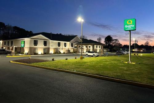 Exmore Hotel | Quality Inn & Suites Exmore - Eastern Shore