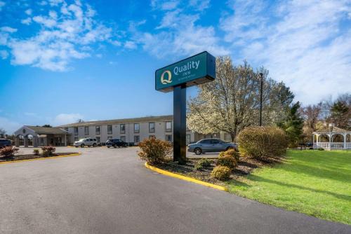 Farmville Hotel | Quality Inn University Area