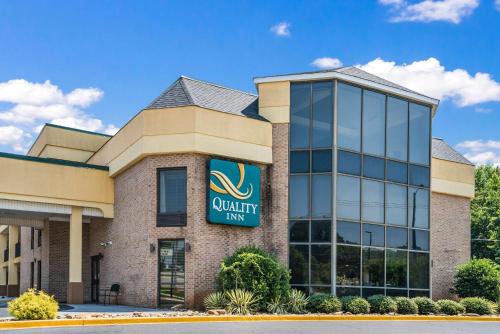 Greer Hotel | Quality Inn