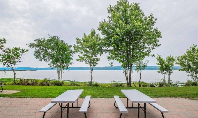 Ste Anne de Beaupre Hotel | Quality Suites