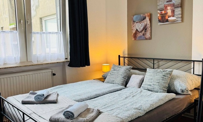 Mitte-Sud Apartment | Quartier 5 - Ferienwohnung