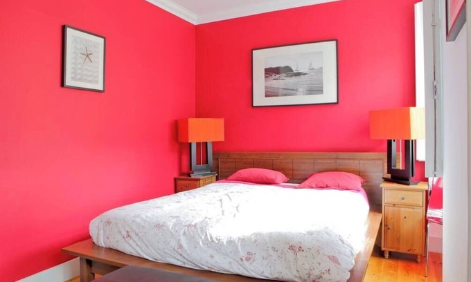 Sao Jorge de Arroios Cabin | Quarto 4 · Double Bedroom Cozy Wi-fi & Subway - Arroios