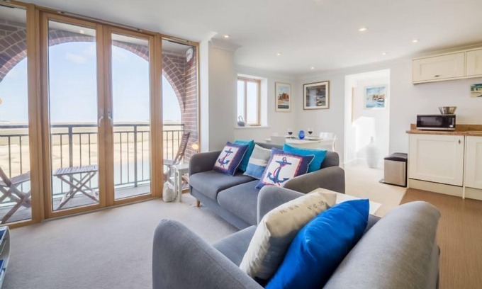 Wells-next-the-Sea Apartment | Quayside Lookout, Wells-next-the-Sea, Norfolk