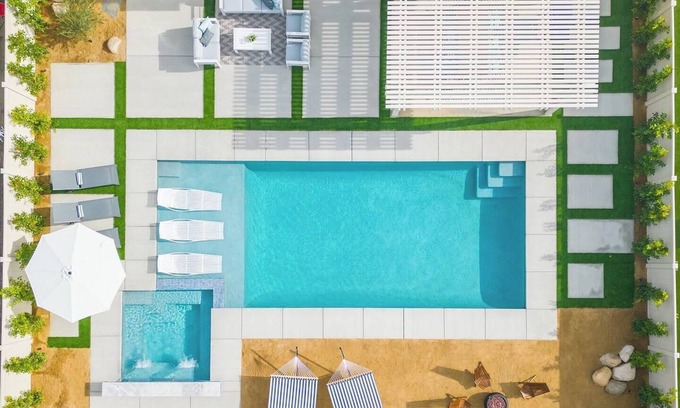Coachella House | Queen of the Desert -Saltwater Pool, plenty of games, great location for all the desert has to offer