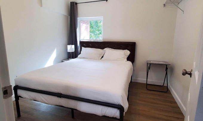 Tallahassee Apartment | Queen room: in a duplex nr FSU, private bath-1n