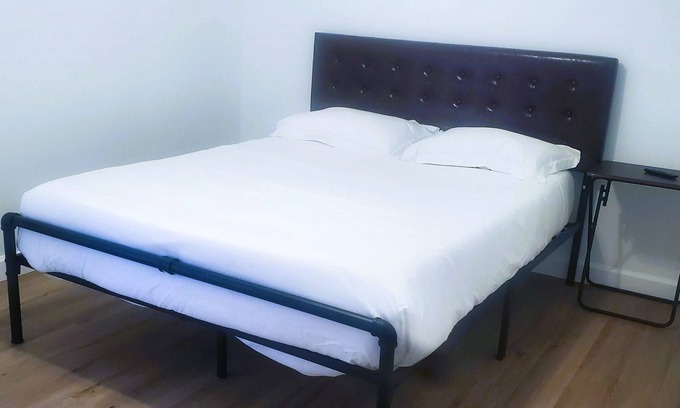Tallahassee House | Queen room: in a duplex near FSU, shared bath-5