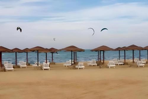 Al Ahyaa Resort | Queen T Suites All Inclusive Resort
