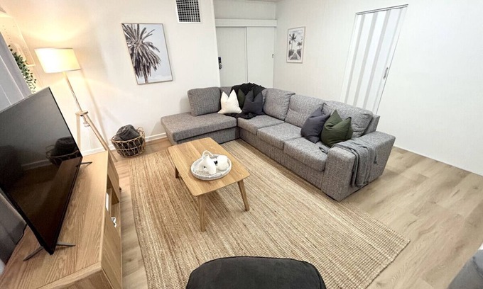 Moonta Bay Apartment | Queens Corner - Freshly Renovated Home in Moonta Bay