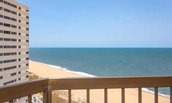 North Ocean City Hotel | Queens Oceanic Outlook, Ashore Resort, Vibrant Beachfront