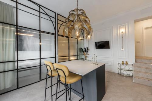 Castellana Apartment | Queens Salamanca II - Alquiler Corta Duración