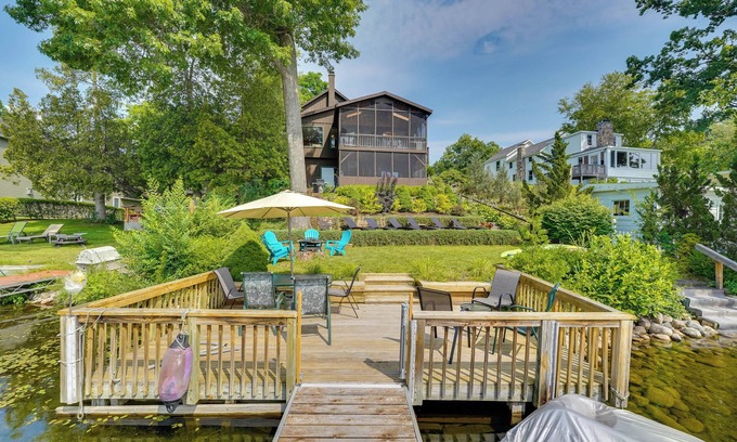 Lake George House | Queensbury Lakefront Home: Screened Porch & Views!