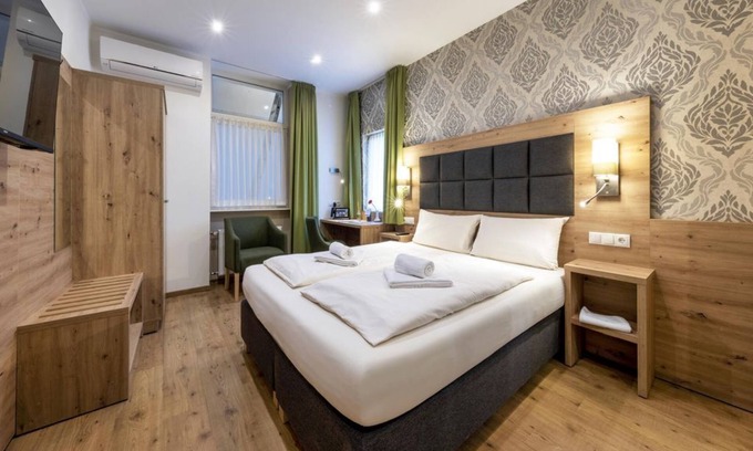 Rhens House | Queensize double room HH-Last-Minute-Rate - AKZENT Hotel Roter Ochse