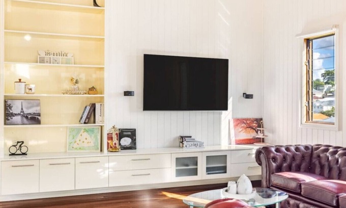 Coorparoo House | Queenslander w/large and comfy Patio/family Home