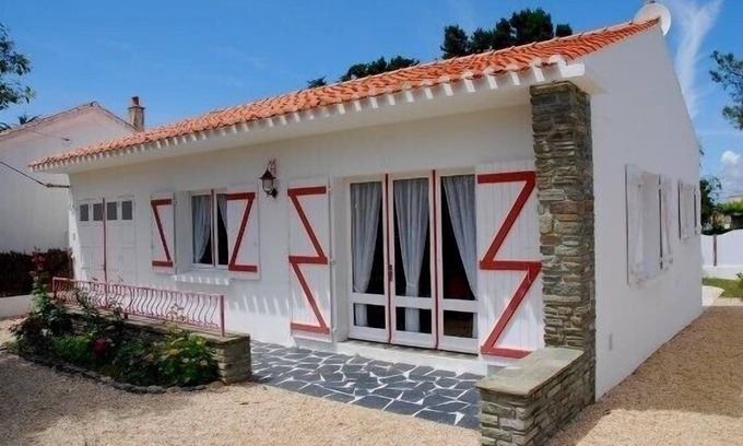 Bretignolles-sur-Mer House | Quiet and close to the beach: well furnished house with garden, for 4 people.
