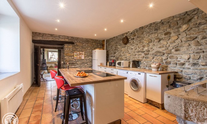 Chatillon-sur-Cluses House | Quiet and spacious cottage in the mountains
