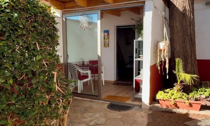 San Cristobal de La Laguna Apartment | QUIET APARTMENT AMONG GARDENS