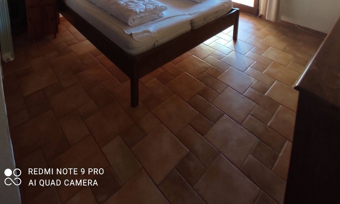 Padru Apartment | Quiet apartment with balcony and terrace