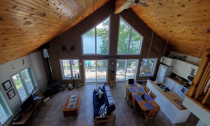 Cayamant Ski Chalet | Quiet chalet on a beautiful lake. Available all 4 seasons.