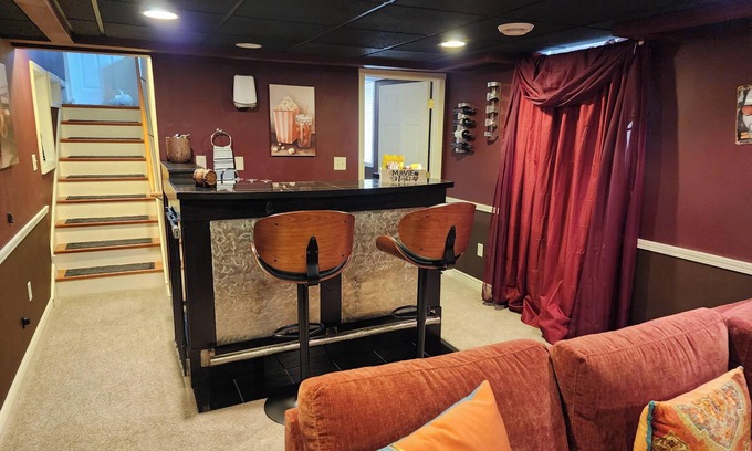 St. Cloud House | Quiet Charming Home away from Homes