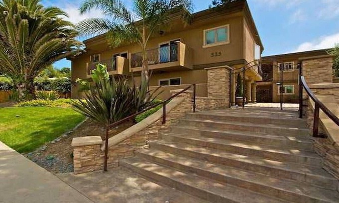 Village of La Jolla Condo | Quiet Condo Close To The Beach