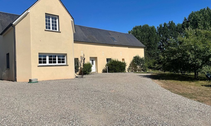 Mansigne Cottage | Quiet cottage near La Flèche, perfect for families